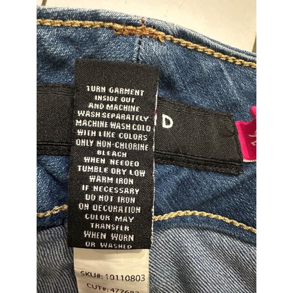 Torrid Stretch Denim Ankle Cropped Medium Wash Jeans Women's Size 16W - Picture 10 of 10
